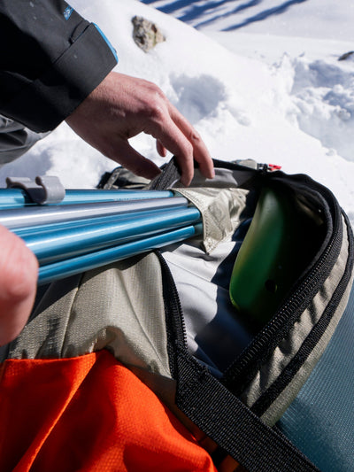 Using the Vivid Pack Avalanche Tools Pocket