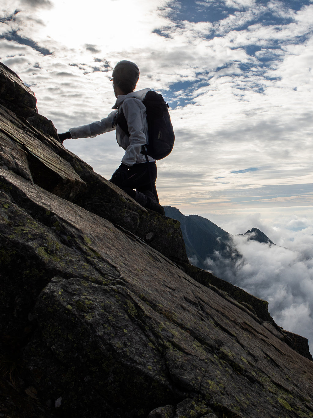 Pingora Focus 25L Climbing & Hiking Backpack