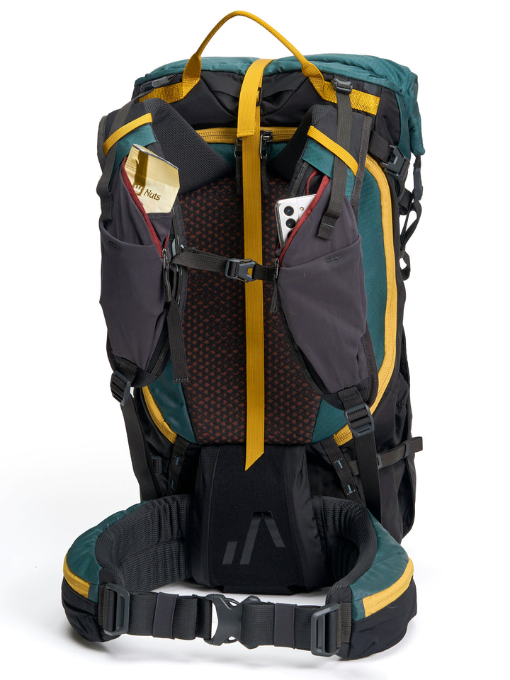 ピンゴーラ 登山・トレッキングバッグ PINGORA OUTRO40   IronCreek Pingora Outro 40 Backpacking Pack