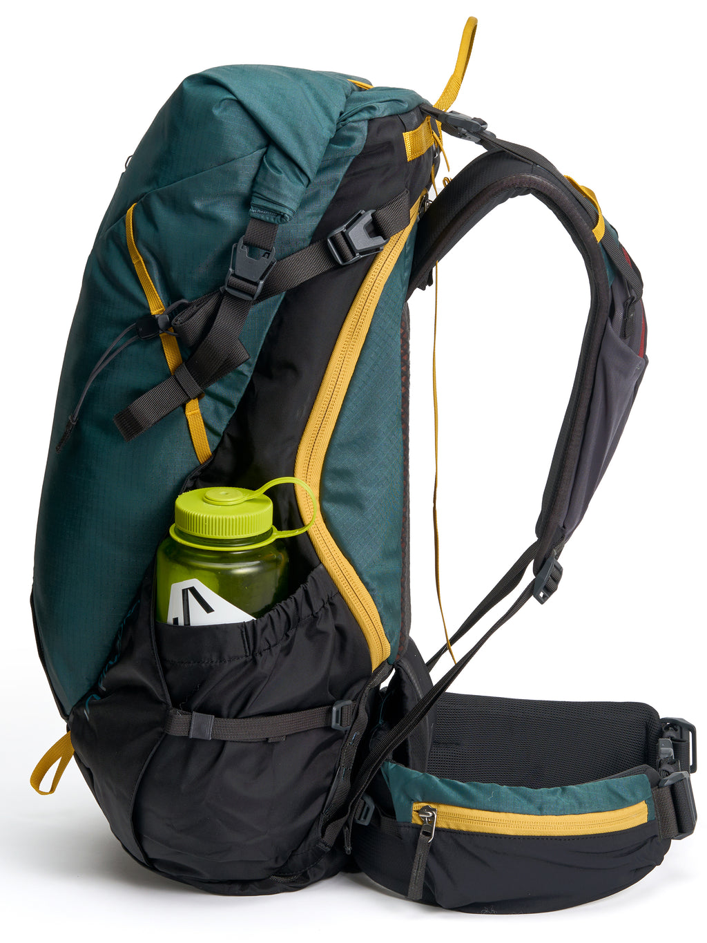 Pingora Outro Backpacking Backpack showing the side view with expandable pocket