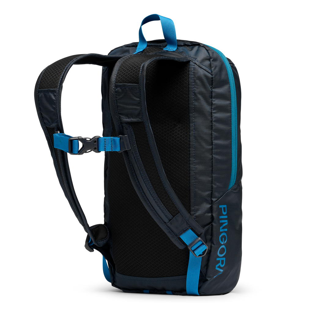 Rear view of the Pingora Remote Z 15L daypack with adjustable shoulder straps