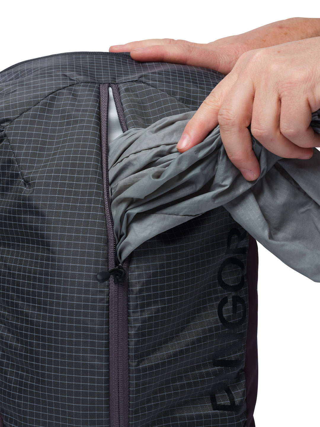 PGG ◾️モックネック◾️ネイビー　新品 Pingora Remote Z 20 Liter Hiking Backpack