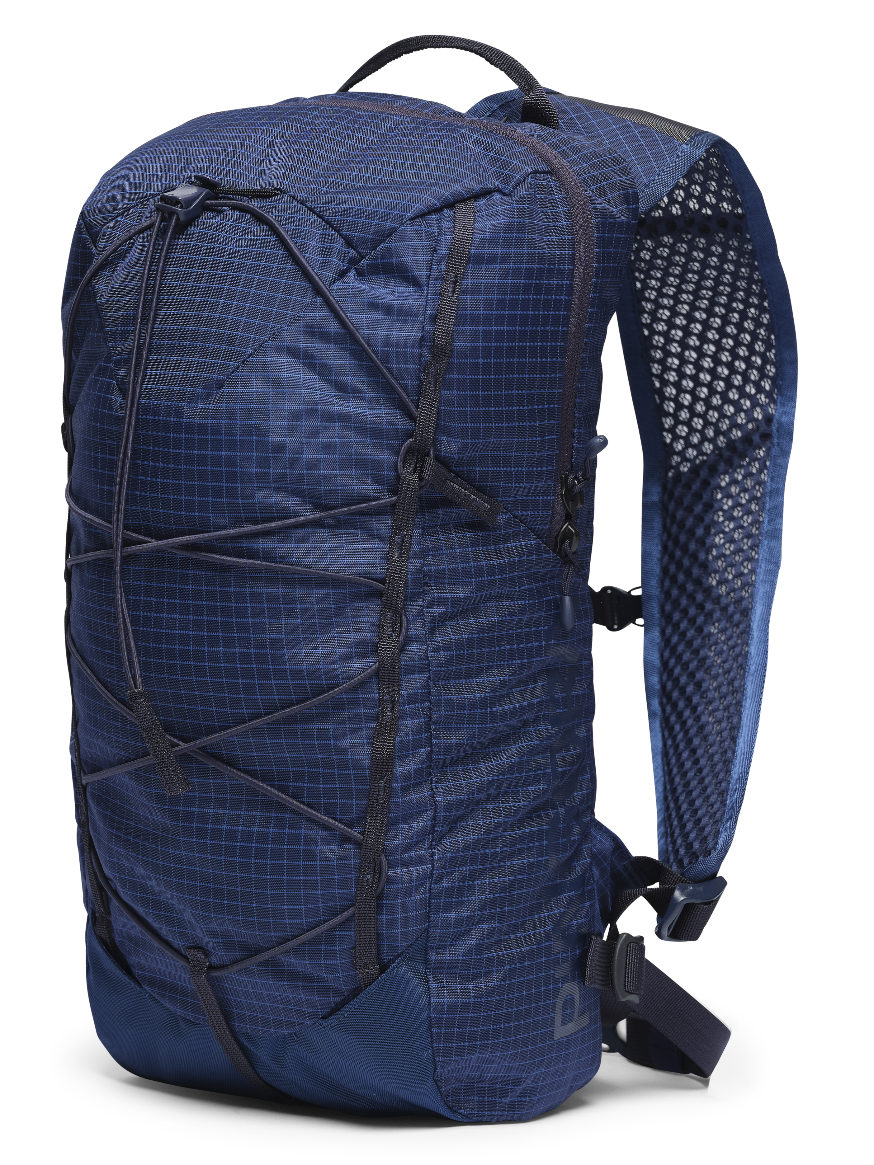 hiking backpack for men and women with hydration pouch